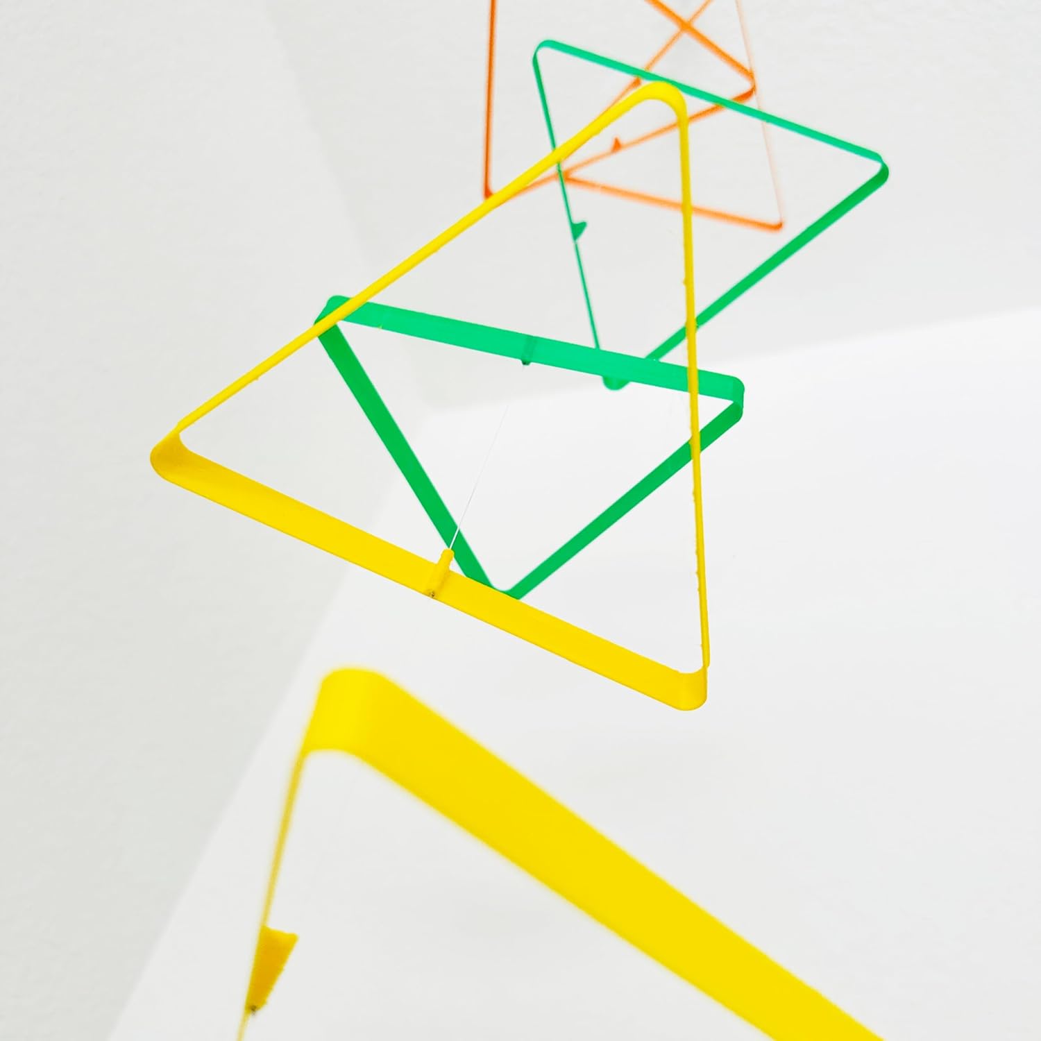 Tri-Tone Harmony Mobile with Vibrant Colors