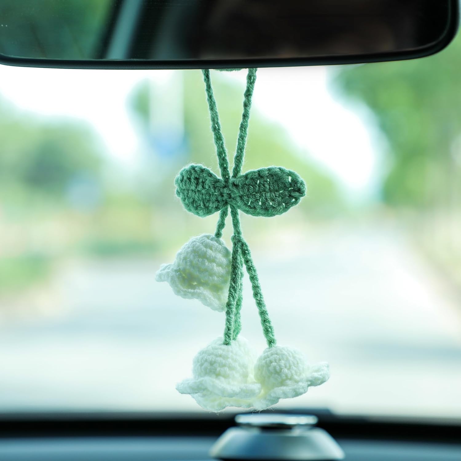 Cute Car Mirror Hanging Lily Flower Pendant for Women