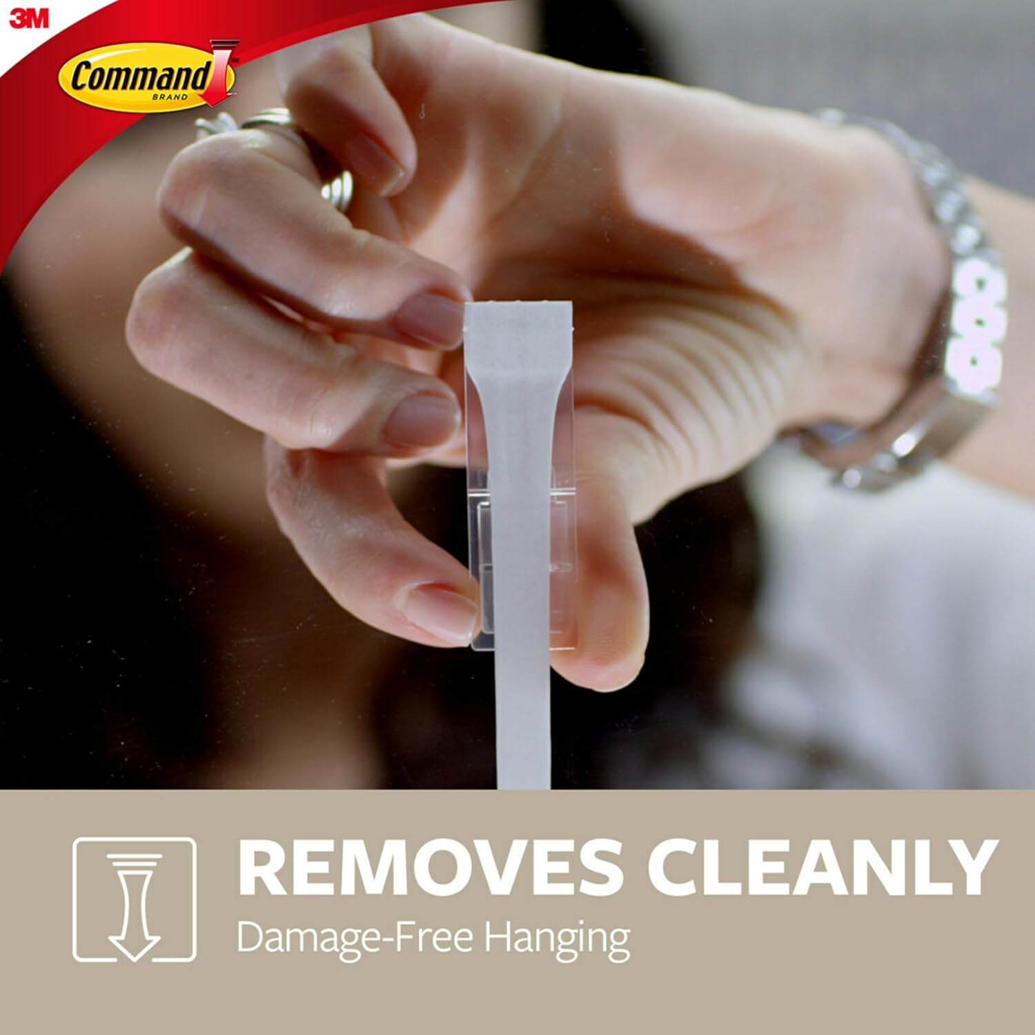 Command Display Ledges 2 Ledges 8 Medium Strips 2 lb Capacity