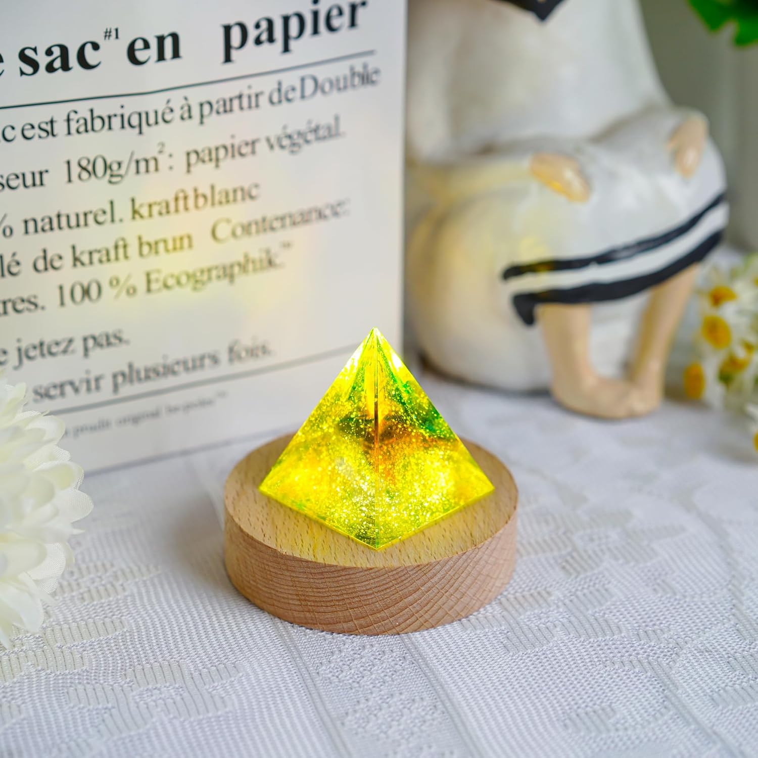 ZEERSHEE 2Pcs LED Wooden Display Stand for Crystals and Glass Art